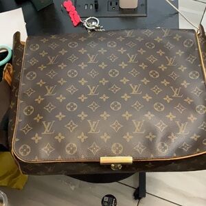 LV Mono Messenger